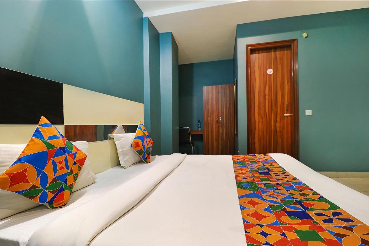 Fabhotel Church House Rohini Delhi  Exterior foto