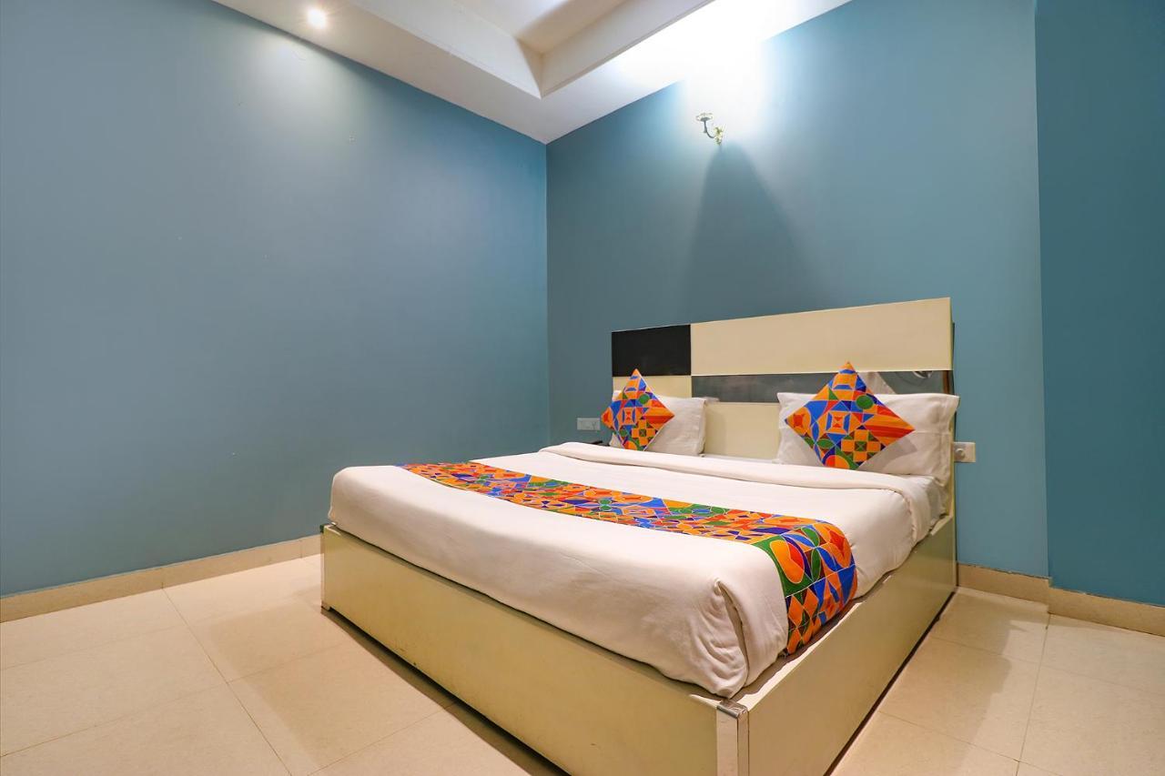 Fabhotel Church House Rohini Delhi  Exterior foto